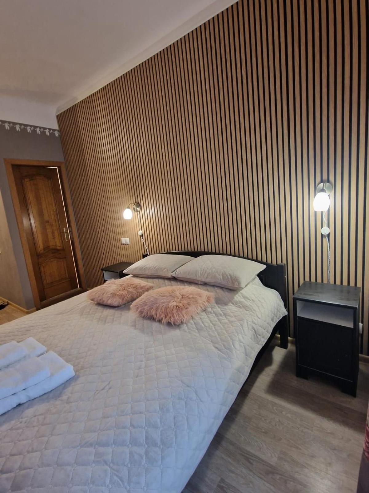 Rigas 20/1 Apartaments سيسيس المظهر الخارجي الصورة